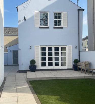 Montpellier House | The Coach House