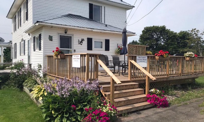 Cape Tormentine House | The Coastal Country House in New Brunswick