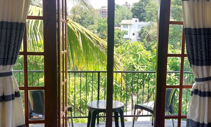Primrose House | The Comfort