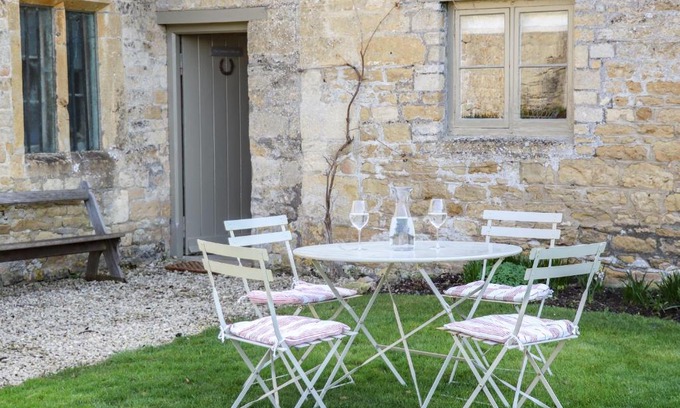 Chedworth House | The Compton Cottage
