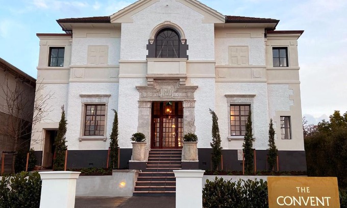 Grey Lynn Hotel | The Convent Hotel