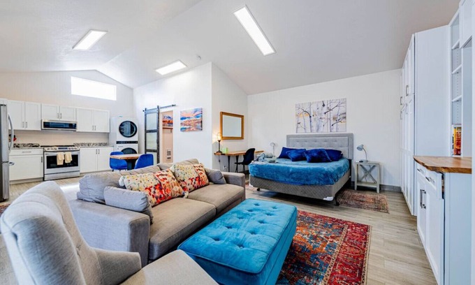 Corrales Apartment | The Corrales Casita - studio