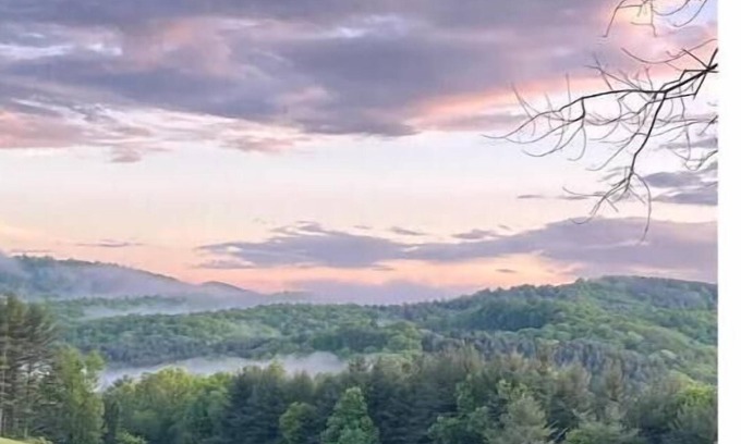 Laurel Springs House | The Cottage at Cranberry Creek