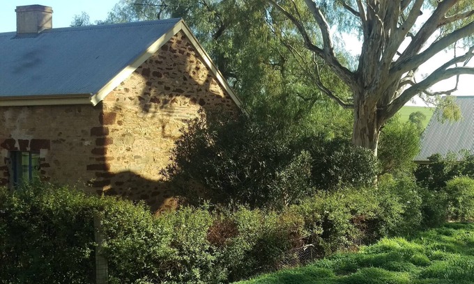 Lyndoch House | The Cottage at Riverside Farm