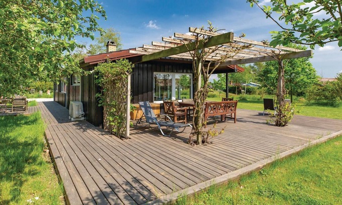 Holbaek House | The cottage offers a beautiful view of the Isefjord.
