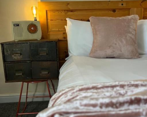 Sleaford House | The Cottage, Watergate, Sleaford