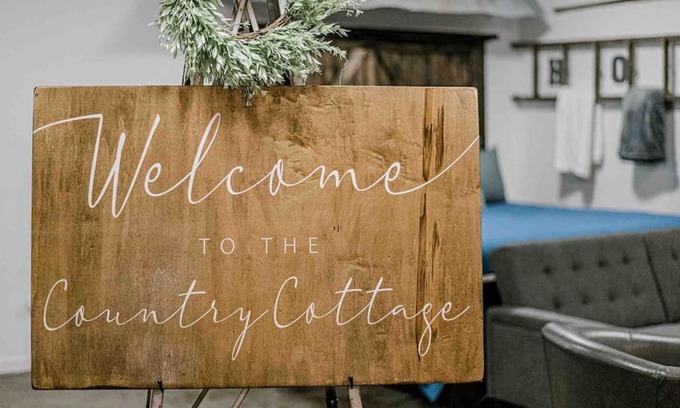 Amarillo House | The Country Cottage - Perfectly Located off I-40
