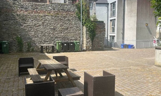 Sligo Apartment | The Courtyard Retreat