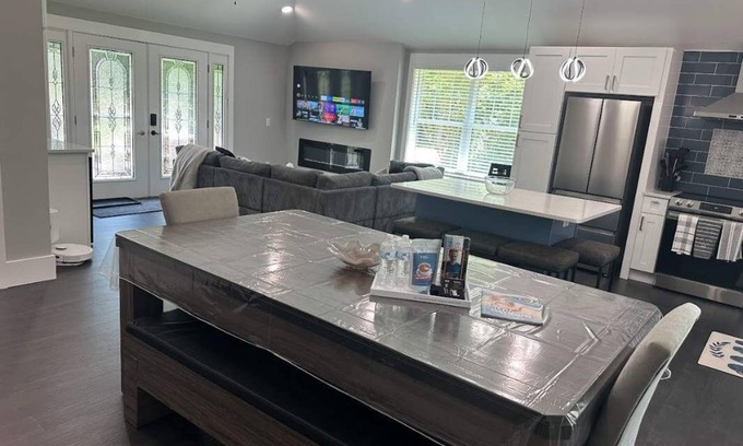 Chapin House | The Cove at Lake Murray