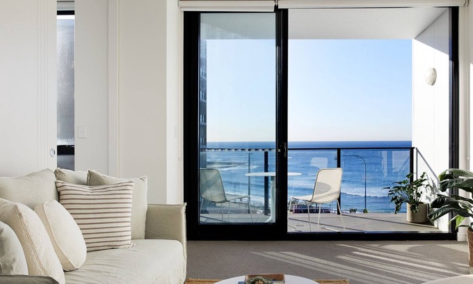 Newcastle Apartment | The Cove - one bedroom apartment overlooking Newcastle Beach