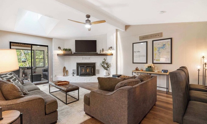 Beaver Shores House | The Coves on Beaver Lake