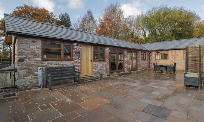 Bringsty House | THE COW SHED, pet friendly, character holiday cottage in Bromyard
