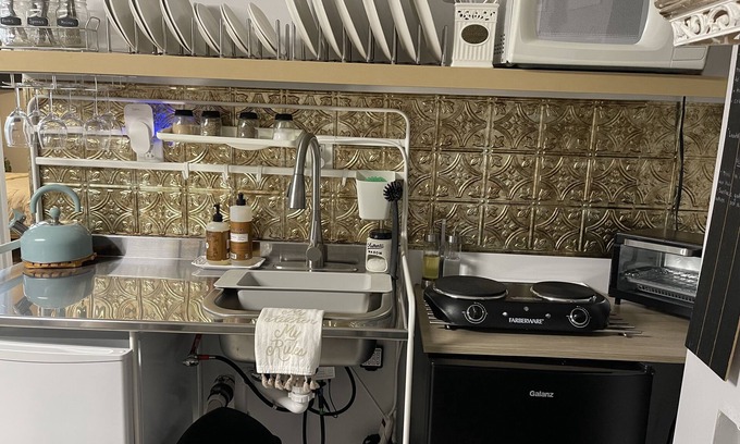 Wallenpaupauk Lake Estates Cottage | The Cozy Inn w/wood burning fireplace