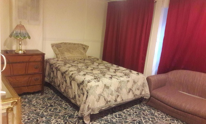 Wheaton-Glenmont House | The cozy near DC, is the place for you