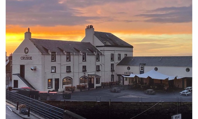 Lower Largo Hotel | The Crusoe