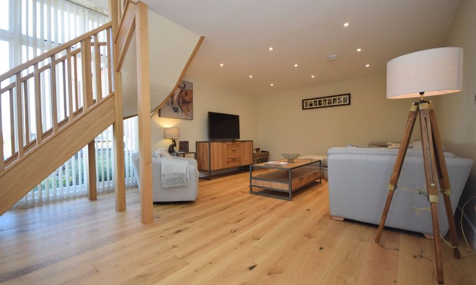 Emsworth House | The Dairy , Emsworth - a barn conversion that sleeps 4 guests in 2 bedrooms