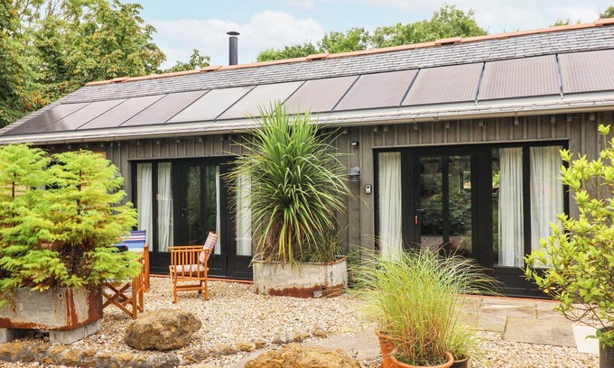 West Compton House | THE DAIRY, romantic, with open fire in Bridport