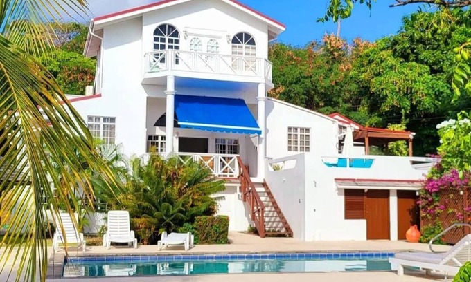 Bois d'Orange Villa | The Date House 2BR in Marisule by Personal Villas - Stunning Paradise
