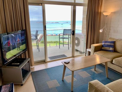 Port Elliot Apartment | 'The Dolphins 7' - 'A View To Remember'