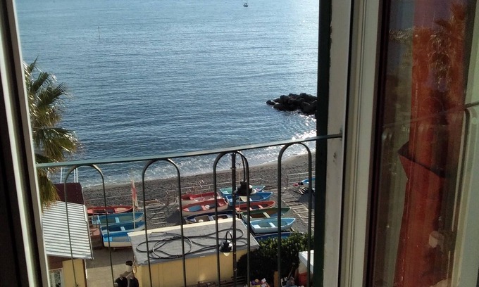 Pegli Apartment | the Door on the sea Citra 1798