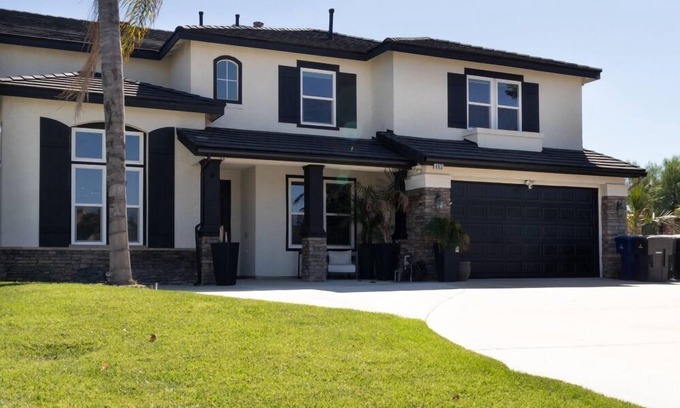 Estates at Canyon Crest House | The Dream Den