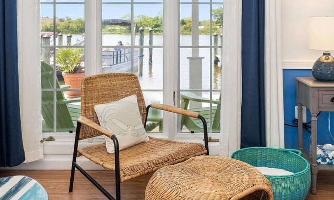 Ocean Pines House | The Drift Inn Cottage at the Inn on Turville Creek