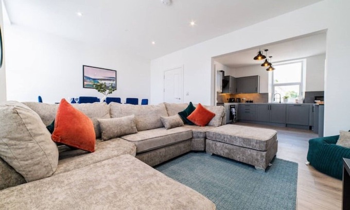 Newton House | The Dunes, Porthcawl