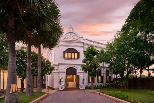 Siem Reap Resort | The Embassy Angkor Resort & Spa