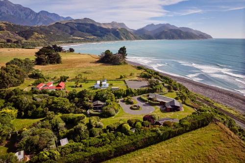 Hapuku House | The Entire Mangamaunu Retreat