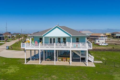 Crystal Beach House | The Esscape home