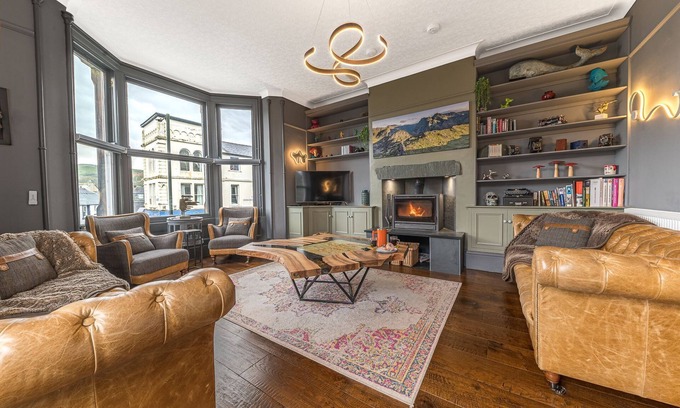 Keswick Cottage | The Eyrie - a luxury maisonette that sleeps 8 guests in 4 bedrooms