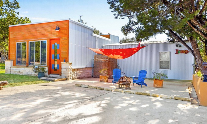 Wimberley House | The Family Studio at Starlight Meadow