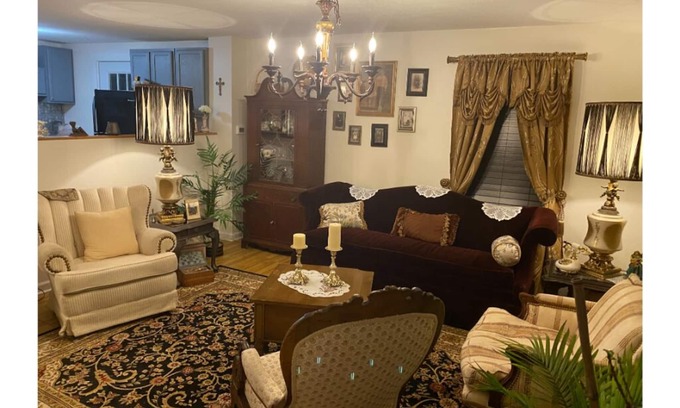 Thompsonville House | The famous Haunting in Enfield CT, known as the Demon House invites you to stay!