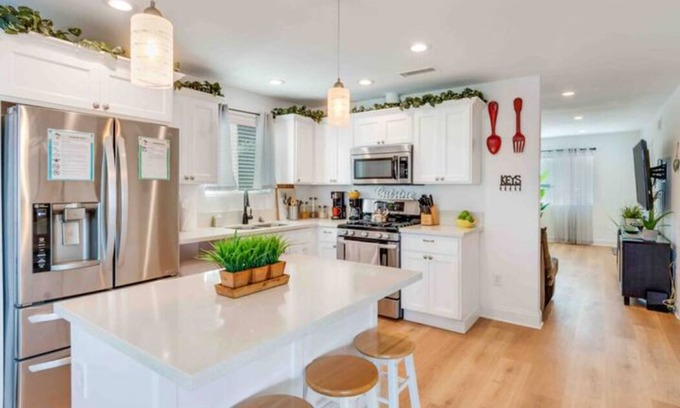 La Puente House | The Famous Puerta Roja Hidden Gem Sleeps8 LA & OC