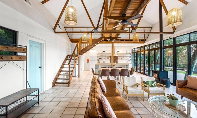 Montville House | The Farm on Razorback Ridge & Tiny House - Exquisite Getaway in Idyllic Location