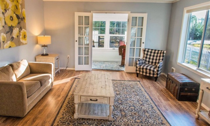 Sequim House | The Farmhouse - Relaxation & Fun For The Whole Family