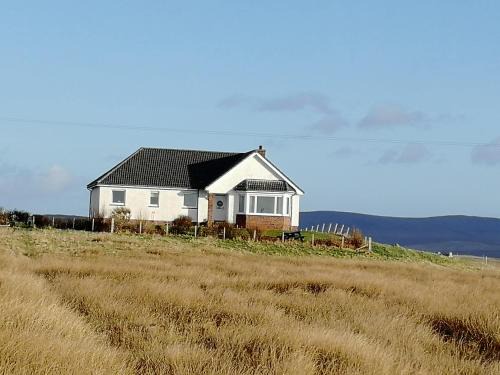 Baleshare Apartment | The Fisherman's Snug self catering North Uist
