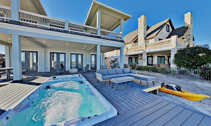 Rockport House | The Flamingo Place