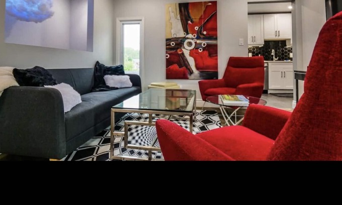 Port Colborne Apartment | “The Flat” Stylish Two-Bedroom, Niagara Region