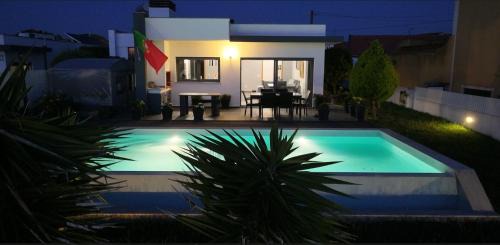 Torres Vedras Villa | The Floating Sunset