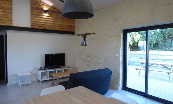 Sainte-Gemme-la-Plaine House | The flying hut