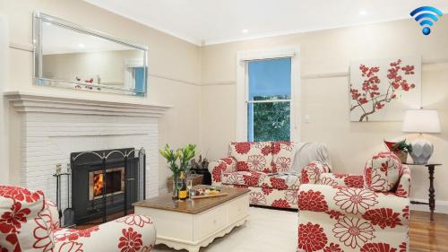 Burradoo House | The Foldgarth