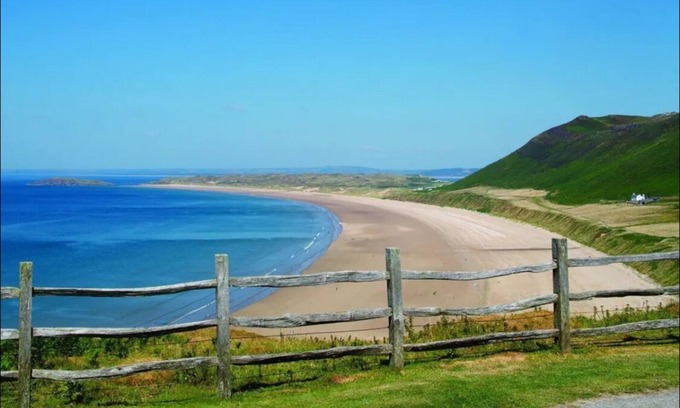 Baglan House | The Foragers Rest