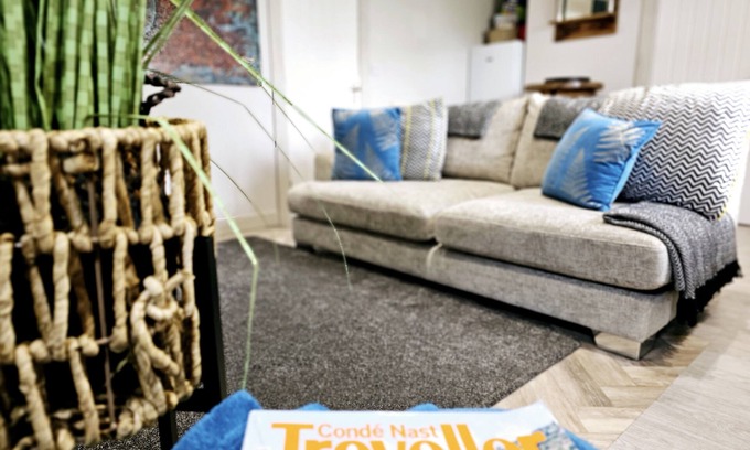 Weston on Trent House | the G-RANGE Totally friends - family - business - pleasure