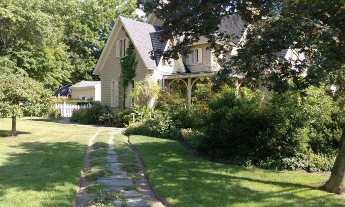 Rhinebeck Village Business District Hotel | The Gables of Rhinebeck