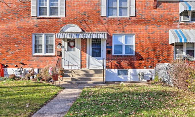 Allentown House | The Gallery, an Allentown Retreat with Views!