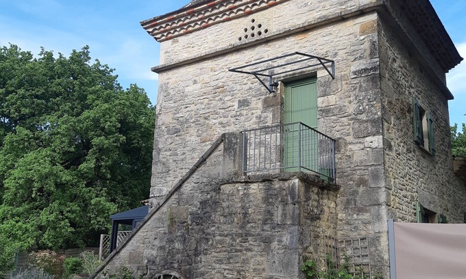 Saint-Antonin Noble Val Apartment | The Gîte: The turret