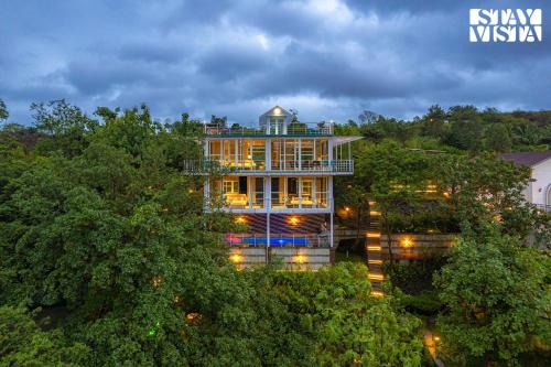 Anjaneri Villa | The Glasscape by StayVista - Hillside getaway with Pool and Indoor games