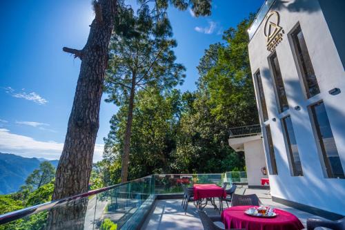 Smanora Range Hotel | The Golden Sunrise Hotel