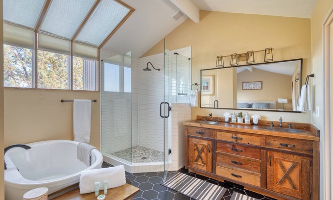Redmond Condo | "The Goose" on the Deschutes River in Eagle Crest